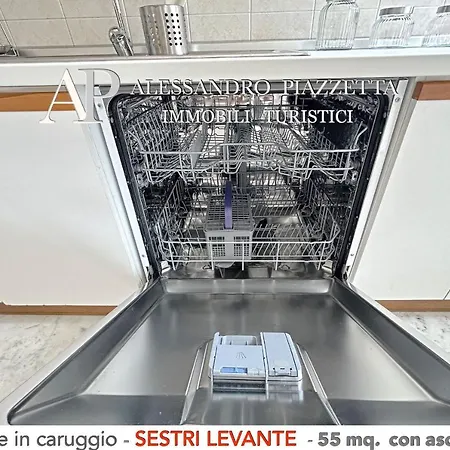 Nel Corso Tra Le Baie * Sestri Levante